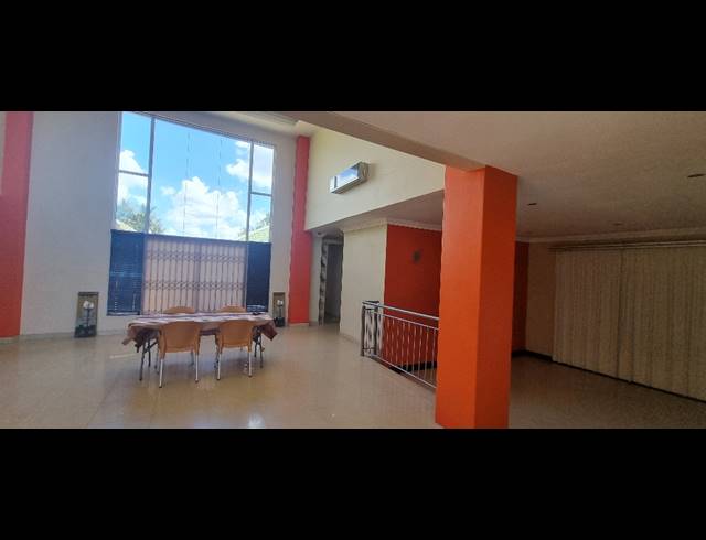 3 BEDROOM HOUSE FOR SALE IN SOMERSET PARK